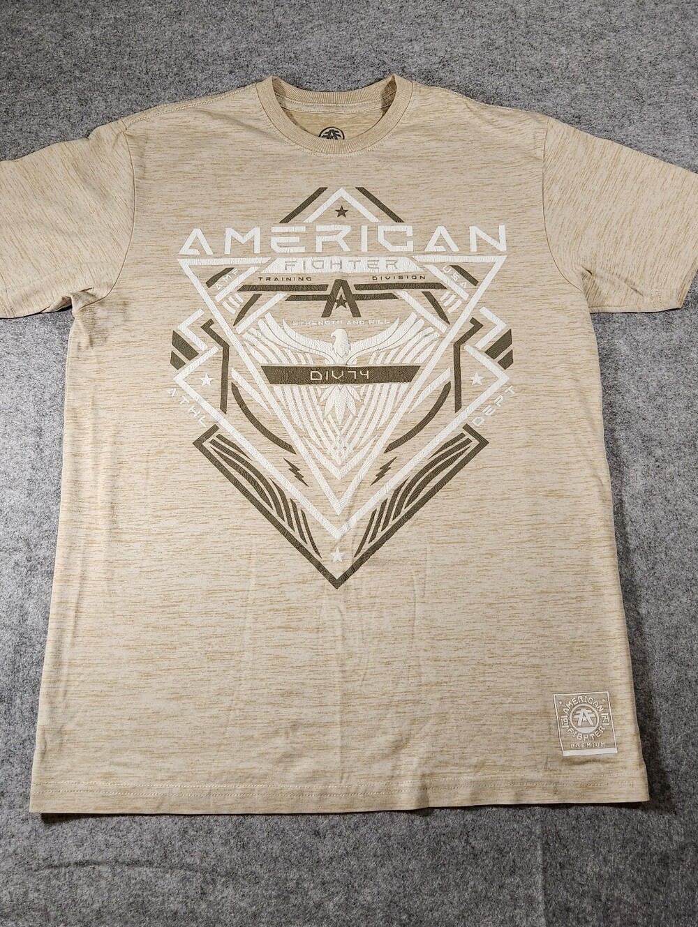 American Fighter Men's Beige Graphic Tee Size Large